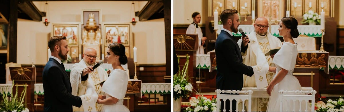 Para młoda przysięga w kościele podczas ceremonii ślubnej.