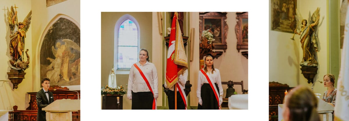 Ceremonia kościelna z pocztem sztandarowym i mówcą.